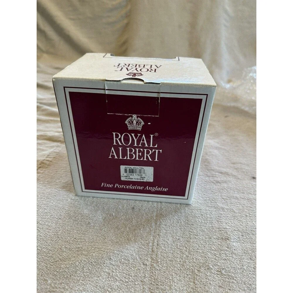 Royal Albert this vintage